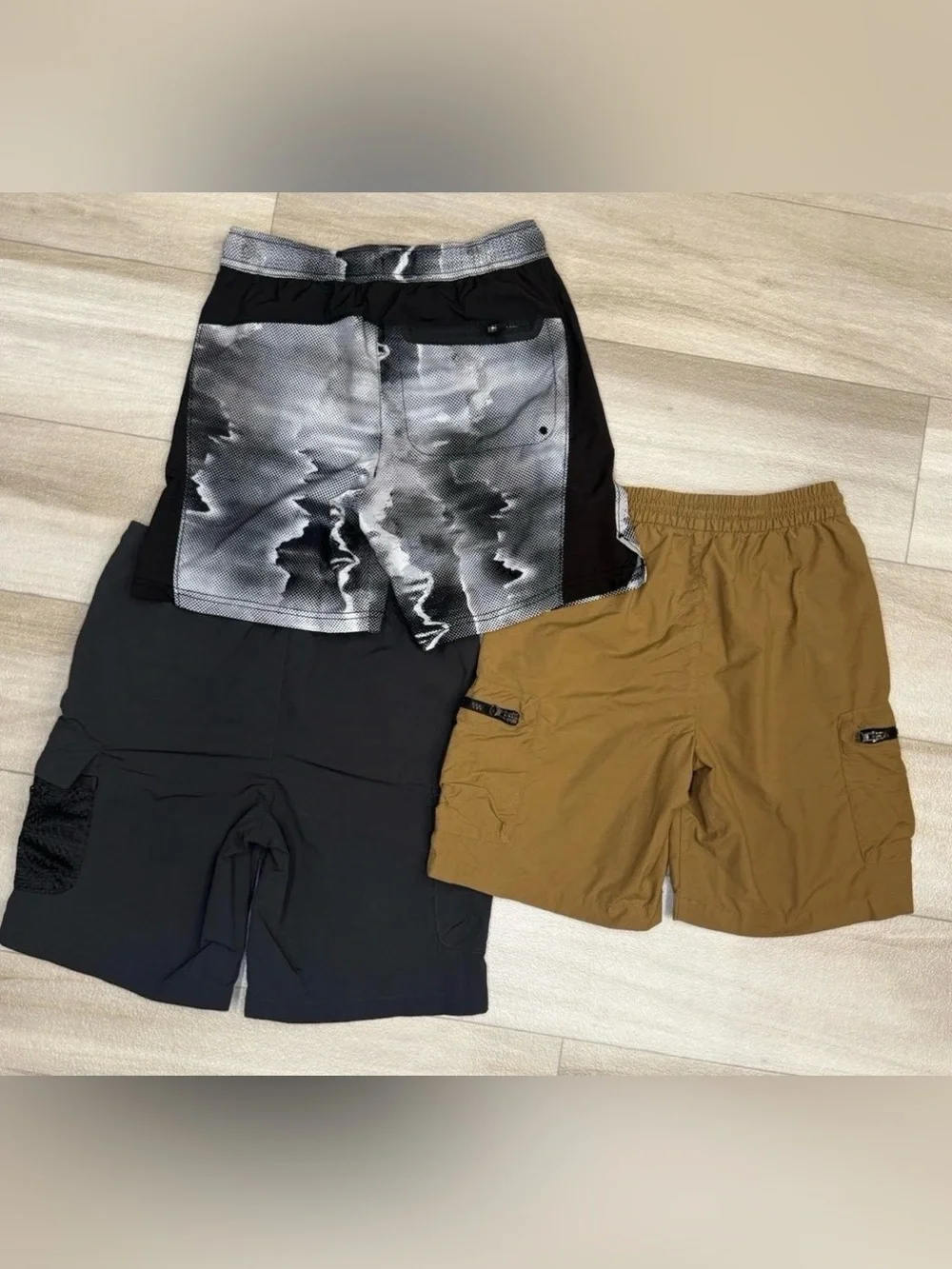 Lot Of 2 Old Navy Boys Sz YXL 14 16 Khaki & Black Cargo Shorts + Bonus Swim Suit